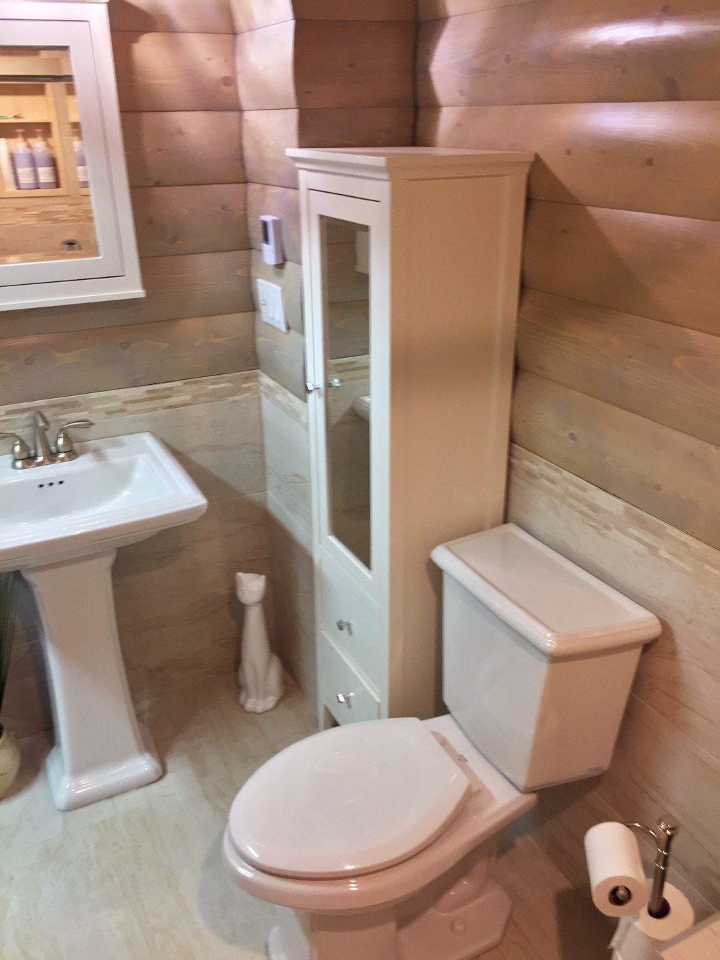 cabinbathroom